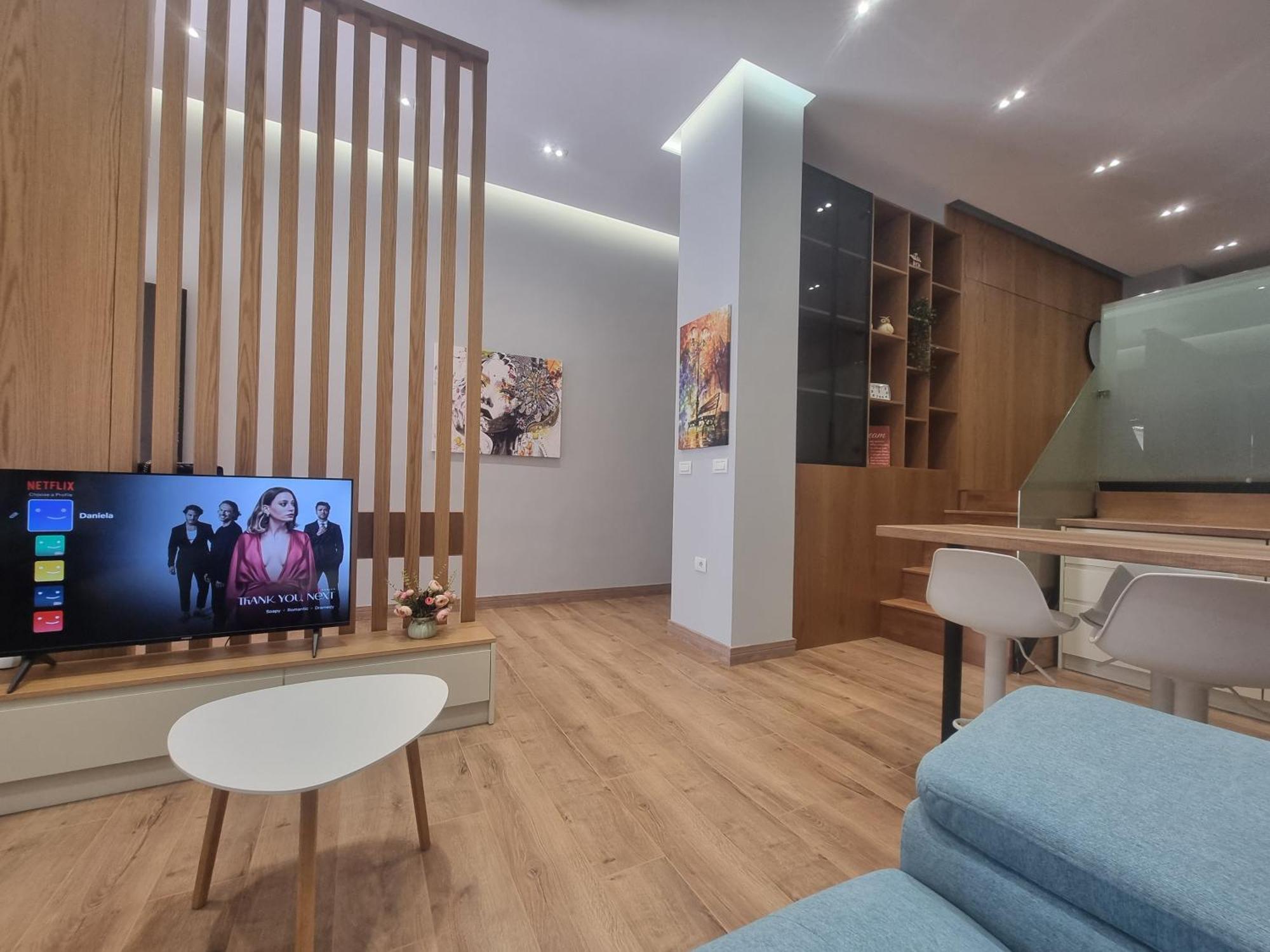 Centrepoint Stylish Apartment Тирана Номер фото