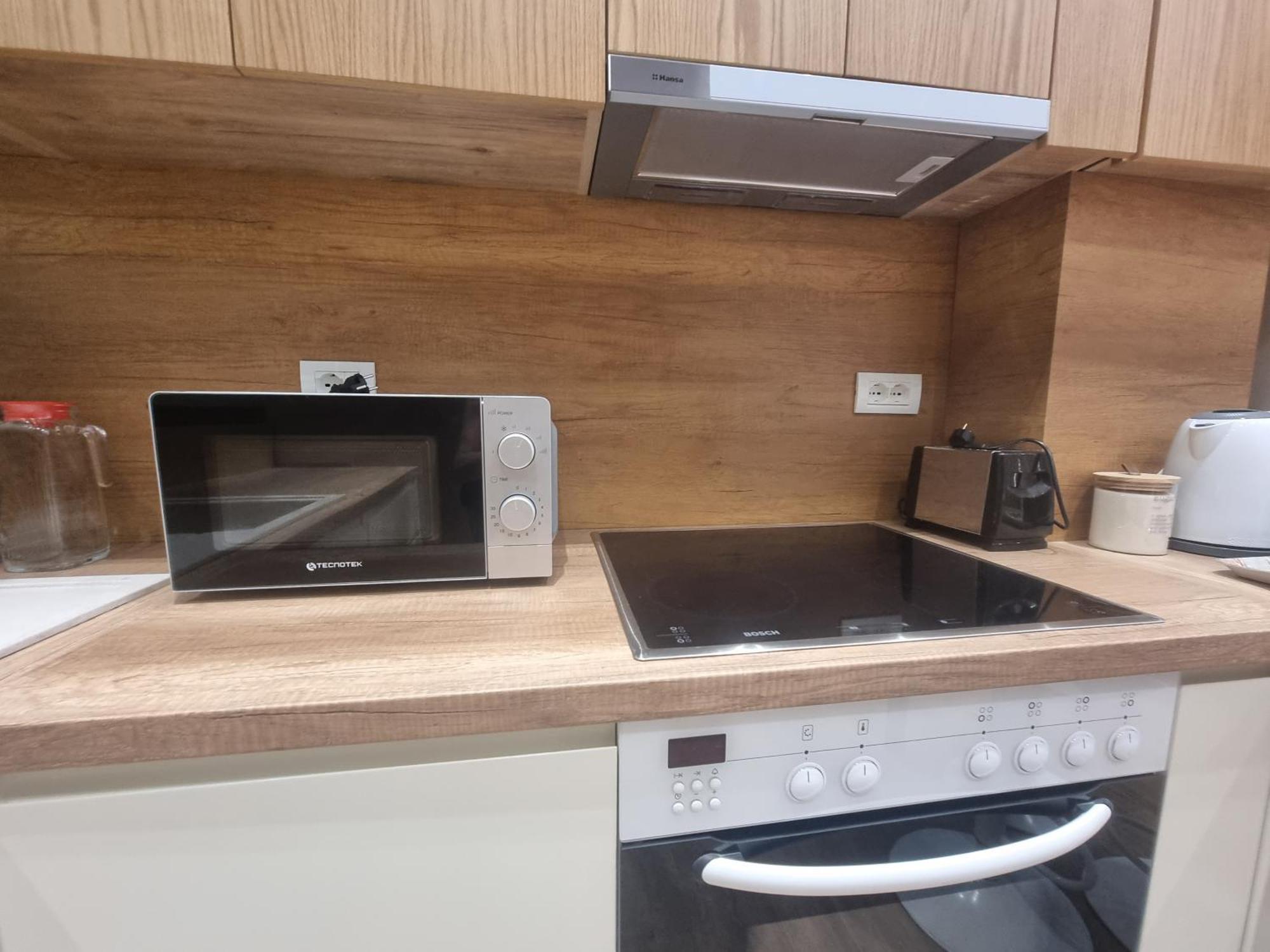 Centrepoint Stylish Apartment Тирана Екстер'єр фото