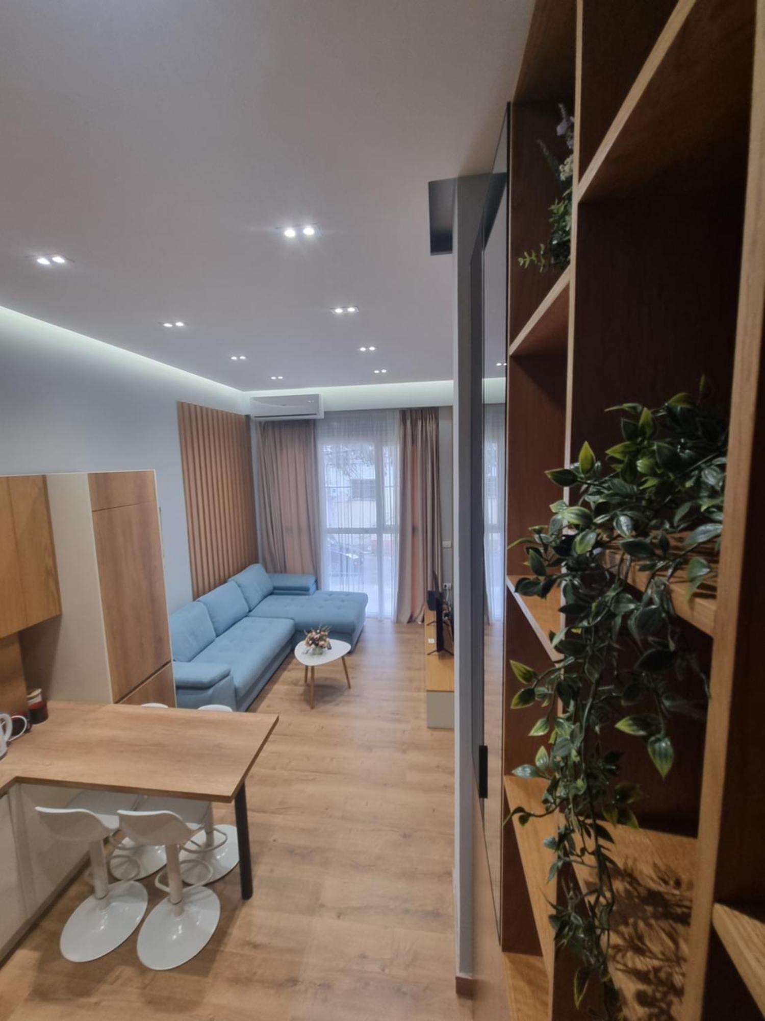 Centrepoint Stylish Apartment Тирана Екстер'єр фото